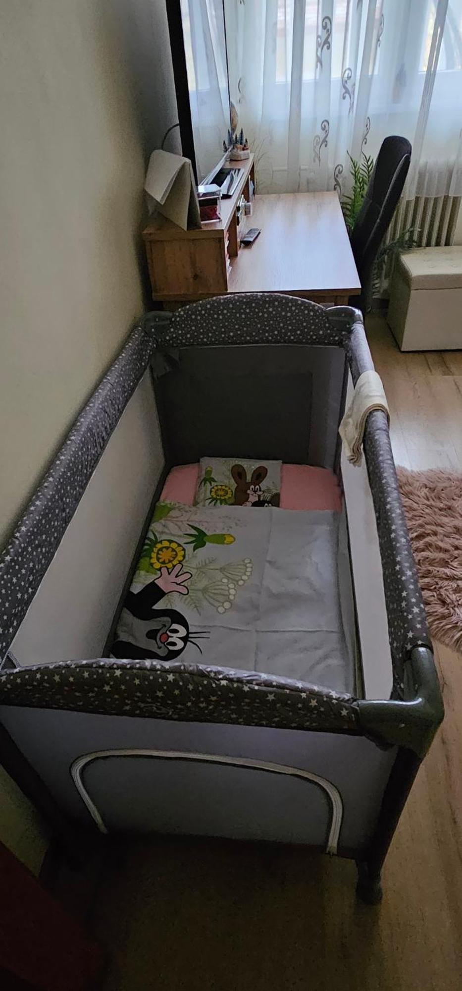 Anna Gyoengye Apartman Debrecen Extérieur photo