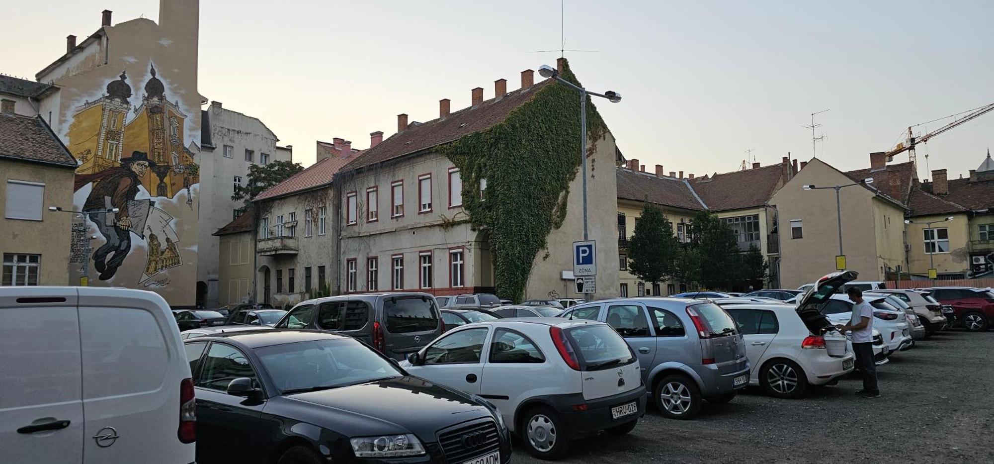 Anna Gyoengye Apartman Debrecen Extérieur photo
